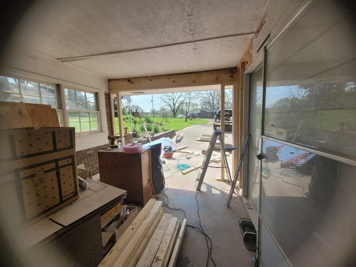 Air movers and dehumidifier for Water Mitigation Services in Lockport